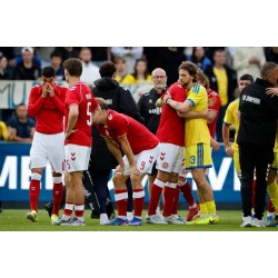 Christian Eriksen besvimede igen under en venskabskamp Christian Eriksen besvimede igen under en venskabskamp